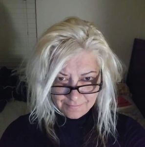 Meet your Posher, Candace